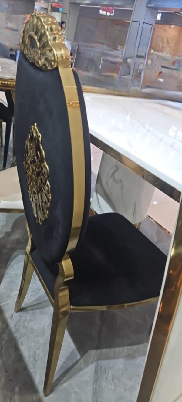 Crown Black/Gold Chair